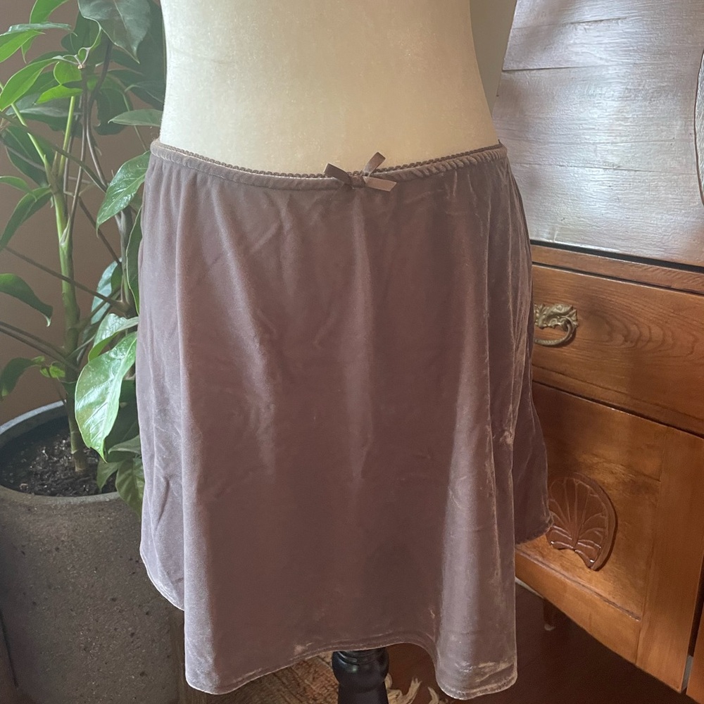 GAP Mauve Velvet Skirt with Bow Accent NWOT